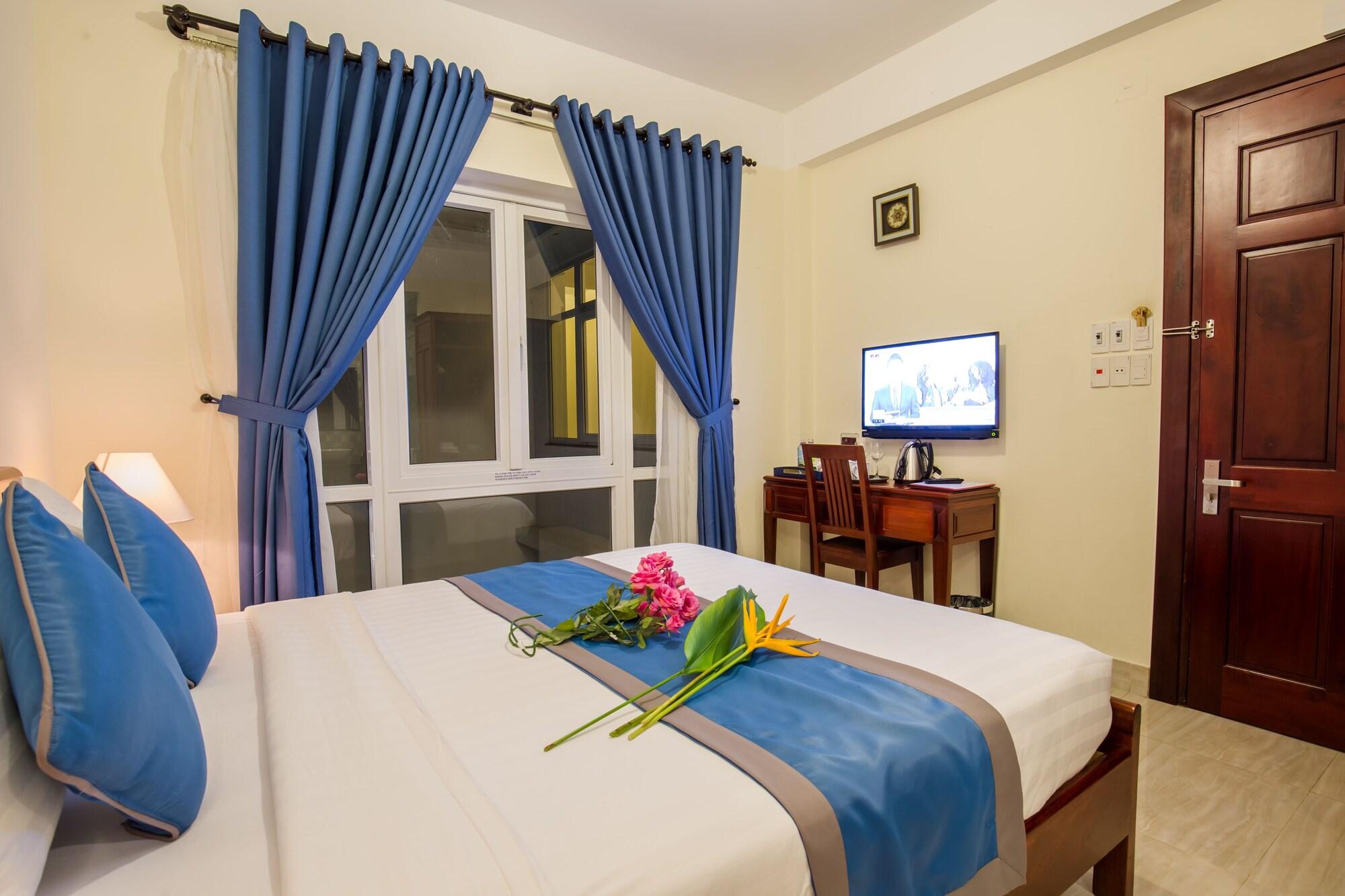 Prince Hotel Хойан Экстерьер фото