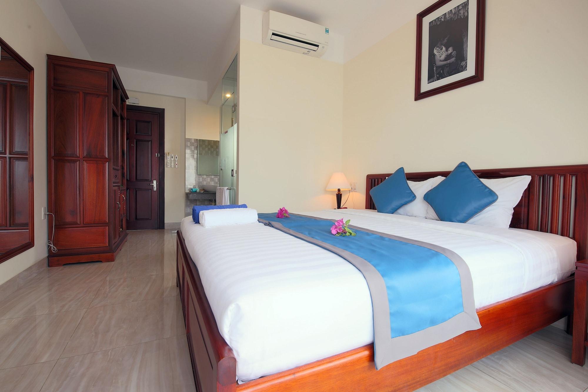 Prince Hotel Хойан Экстерьер фото