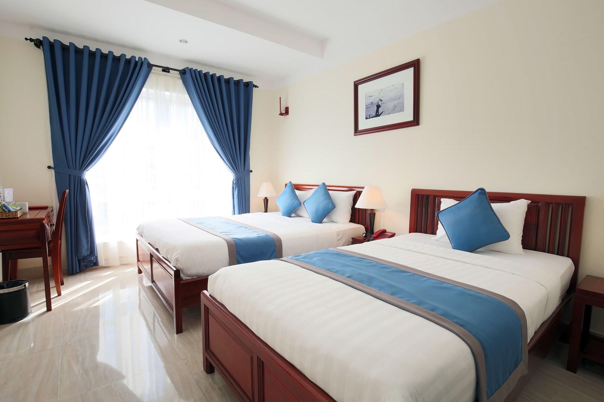 Prince Hotel Хойан Экстерьер фото