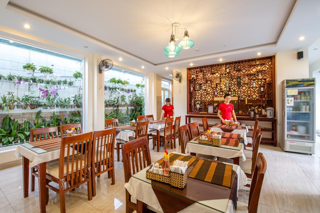 Prince Hotel Хойан Экстерьер фото