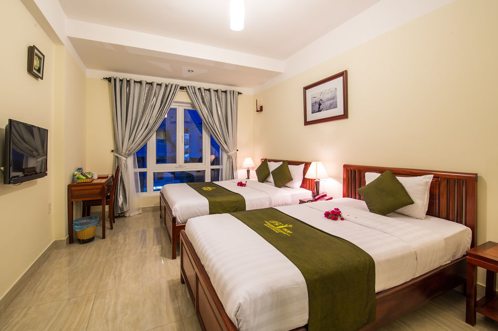 Prince Hotel Хойан Экстерьер фото